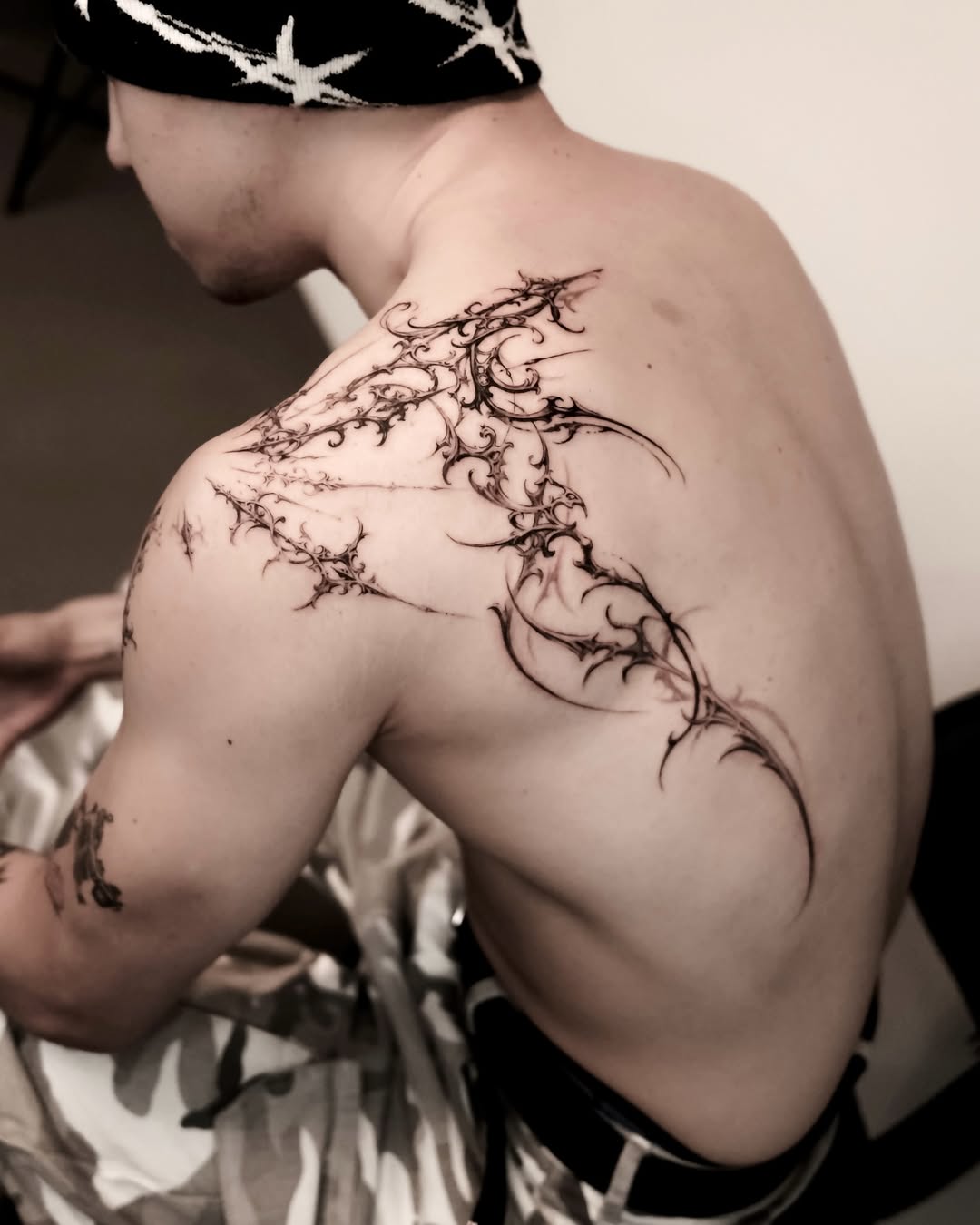 Tattoo im Neo-Tribal-Stil