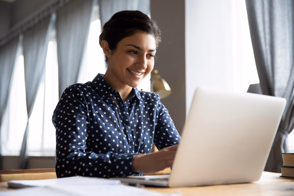 Gold loan or personal loan? Compare interest rates, speed, and the real risk to your gold so you can choose the right way to borrow in India.