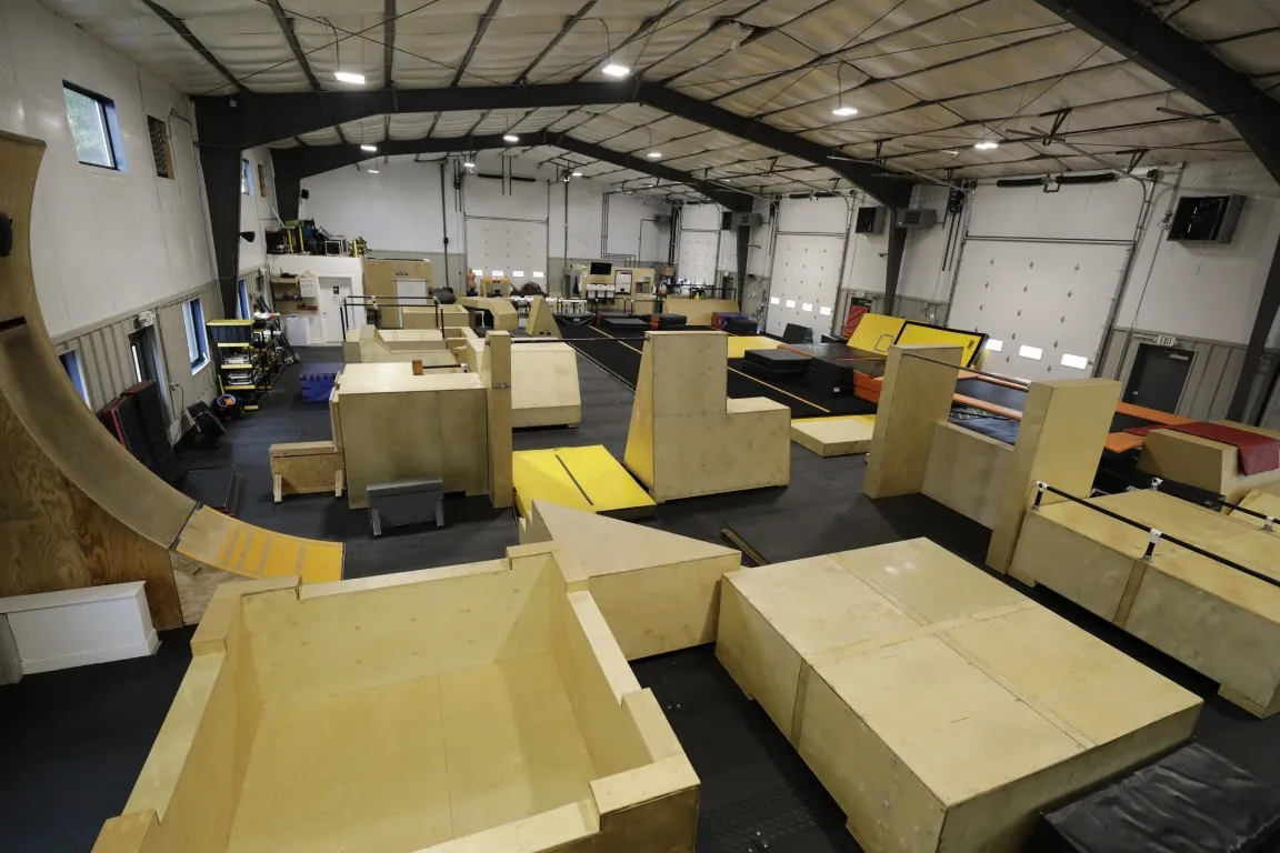 A wide view of the modular training space at HUB Norfolk