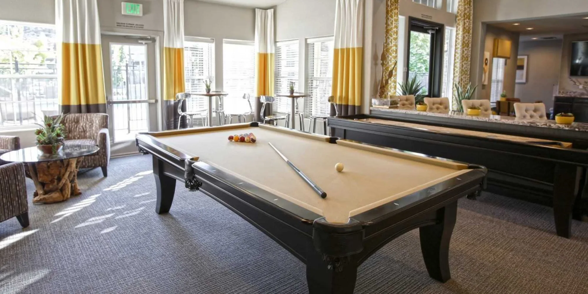 Pool table
