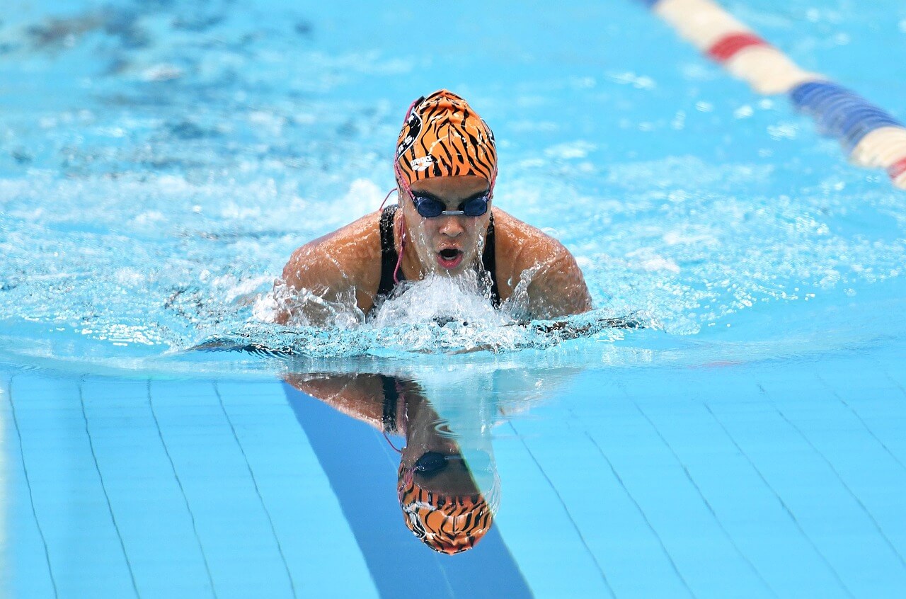 Peak performance in swimming