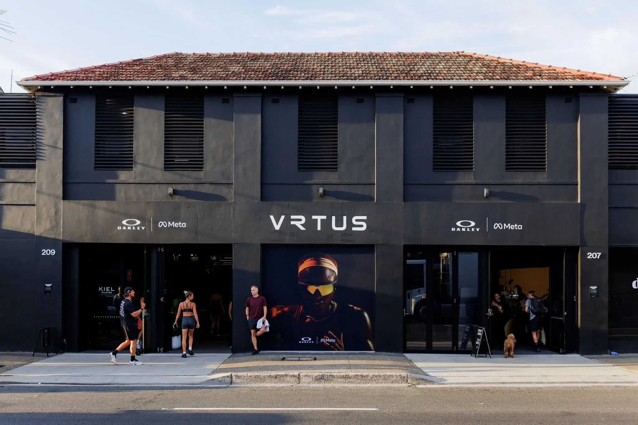 Meta x Oakley Vanguard