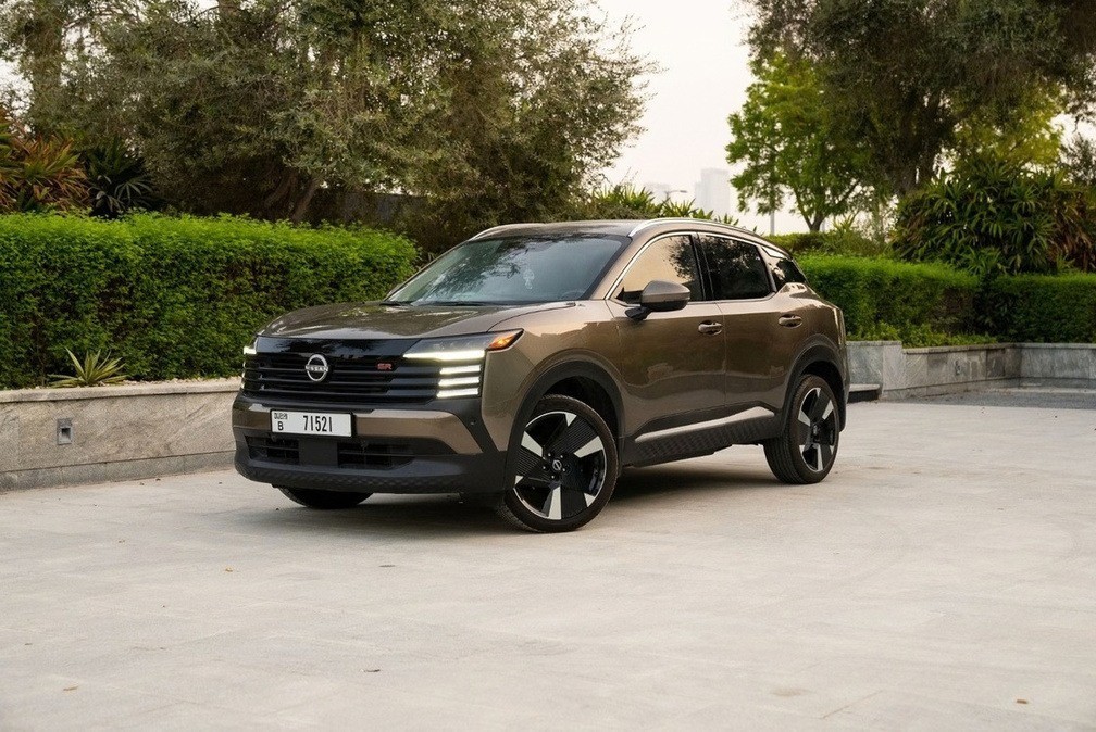 Nissan Kicks SR Brown 2025