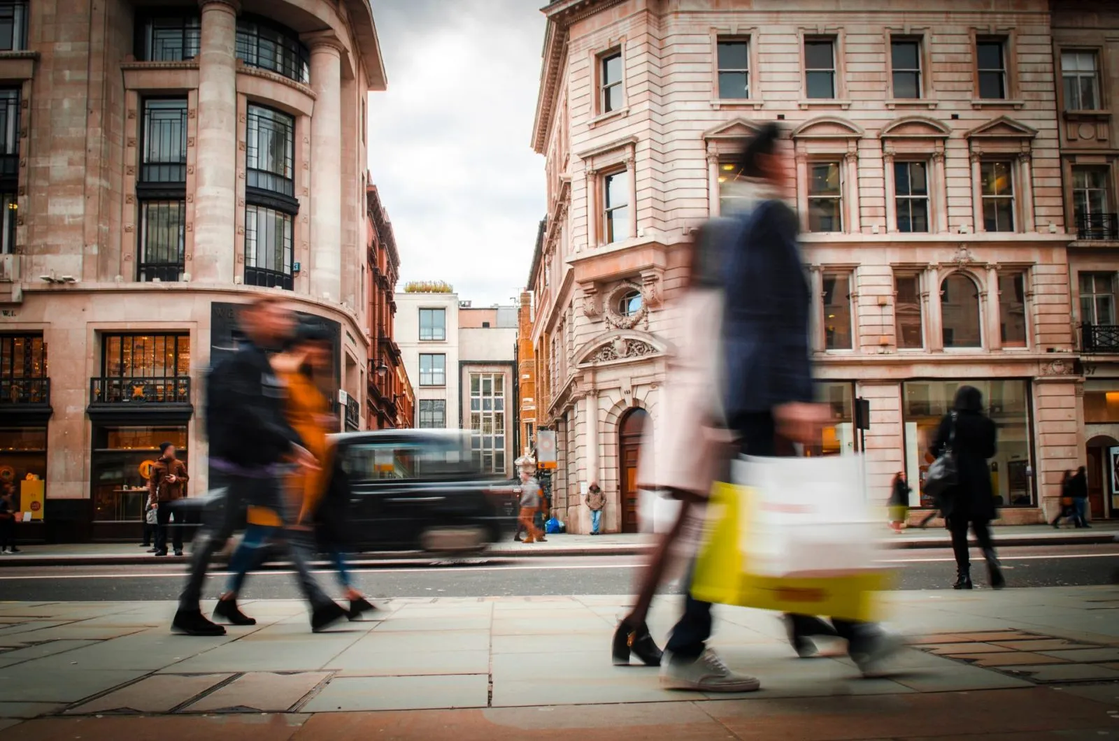 Building a Single Shopper View for Luxury Retail