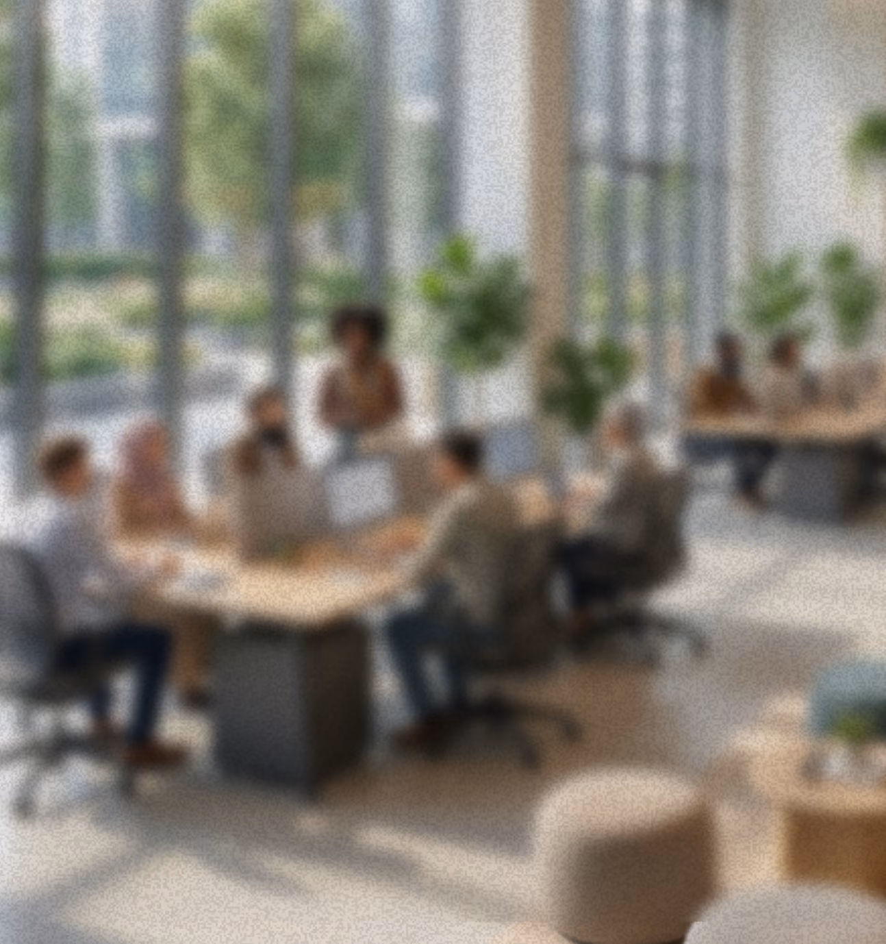 Blurred bg of people sitting on table