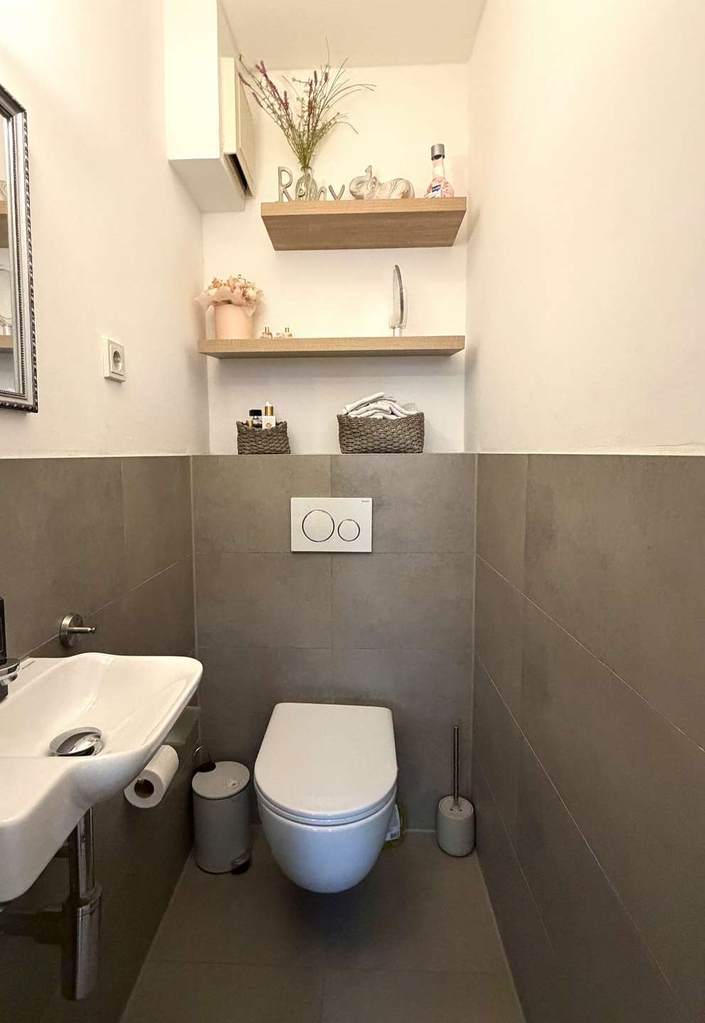 Stilvolle Maisonette-Wohnung mit Terrasse – modernes Wohnen in ruhiger Lage in Köln Weiden