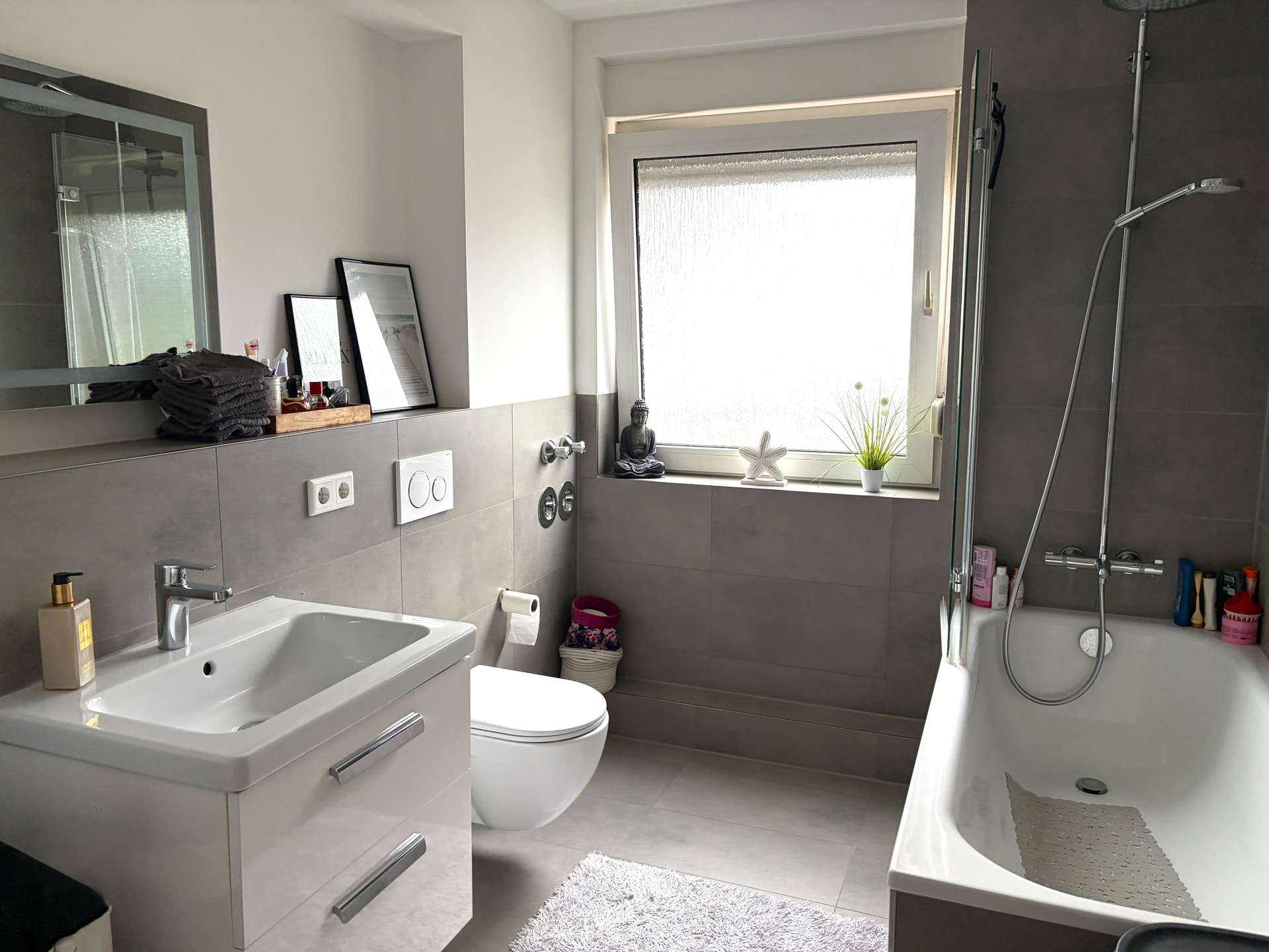 Stilvolle Maisonette-Wohnung mit Terrasse – modernes Wohnen in ruhiger Lage in Köln Weiden