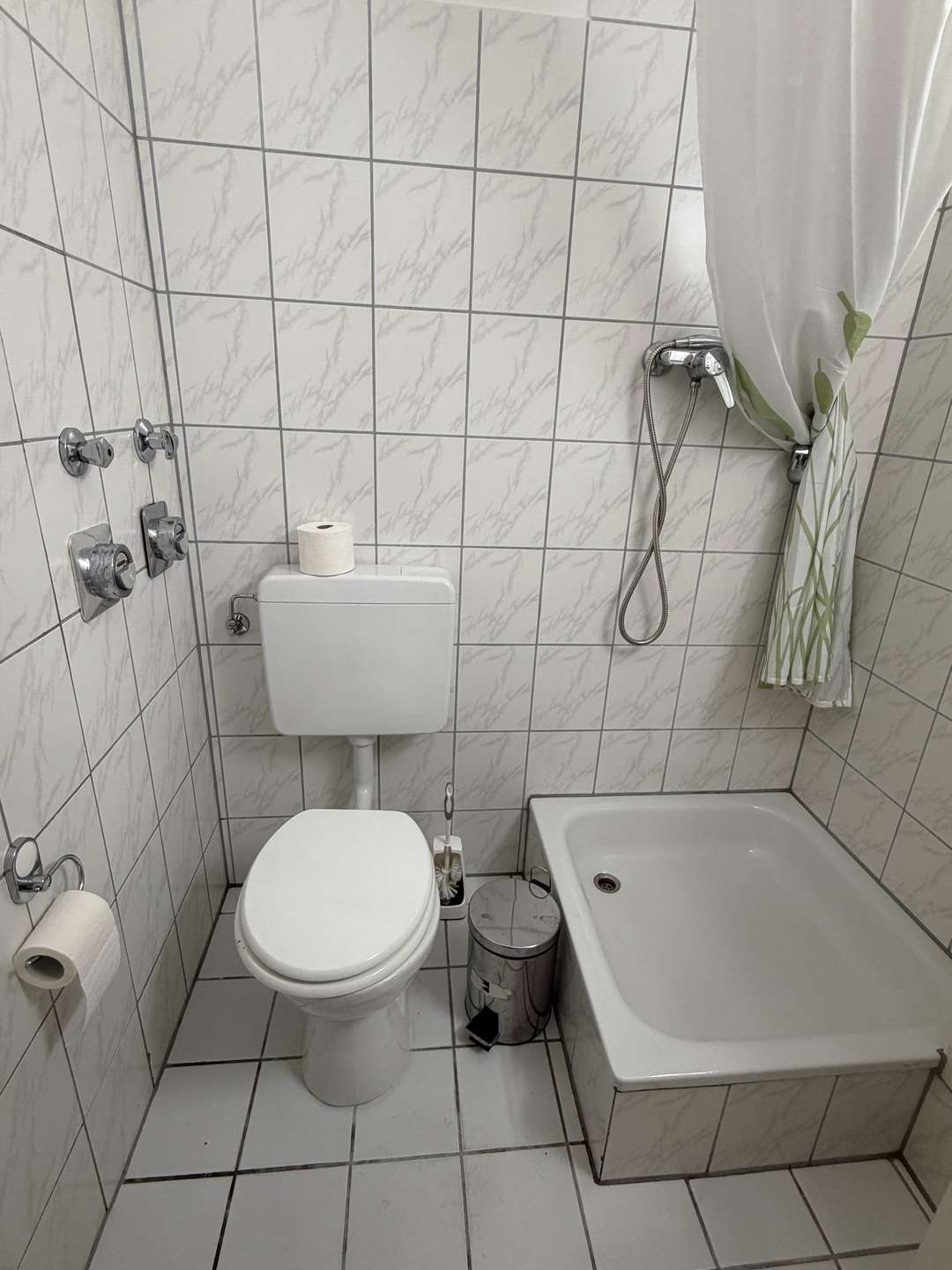 Drei Gewerbeeinheiten in bester Geschäftslage in der Frechener Innenstadt