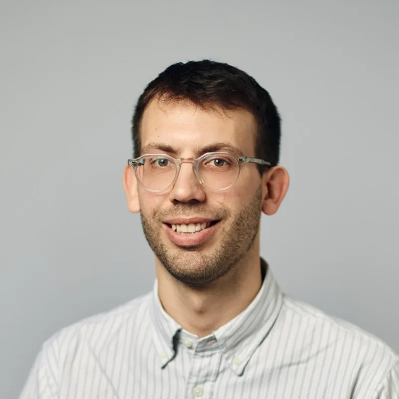 Headshot of Szymon Pancewicz