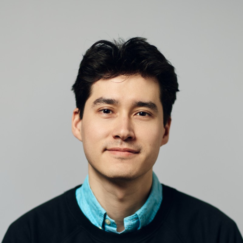 Headshot of Iven Mueller
