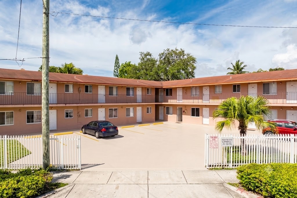 image of a school campus (for a edtech)