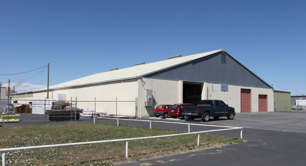 image of a school campus (for a edtech)