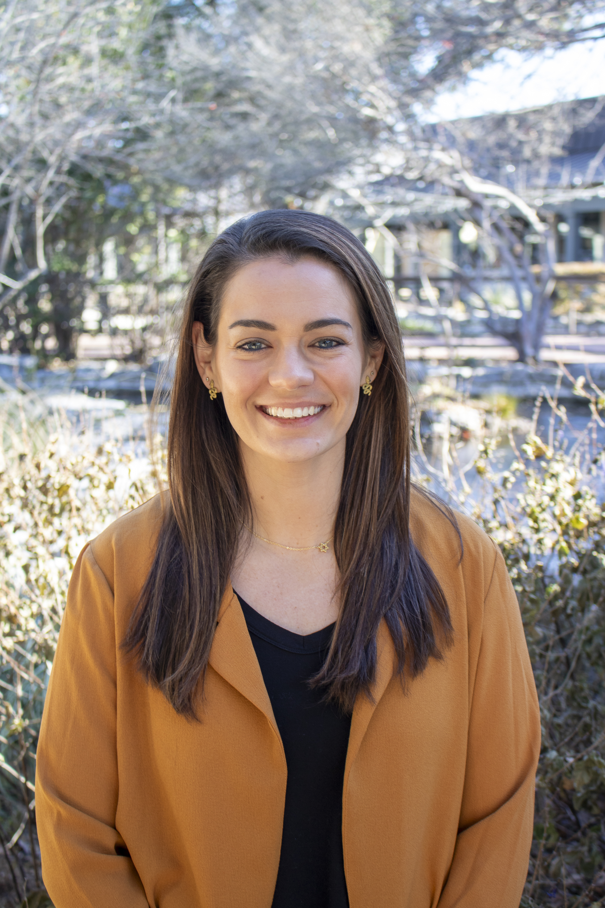 Dr. Sara Mandell