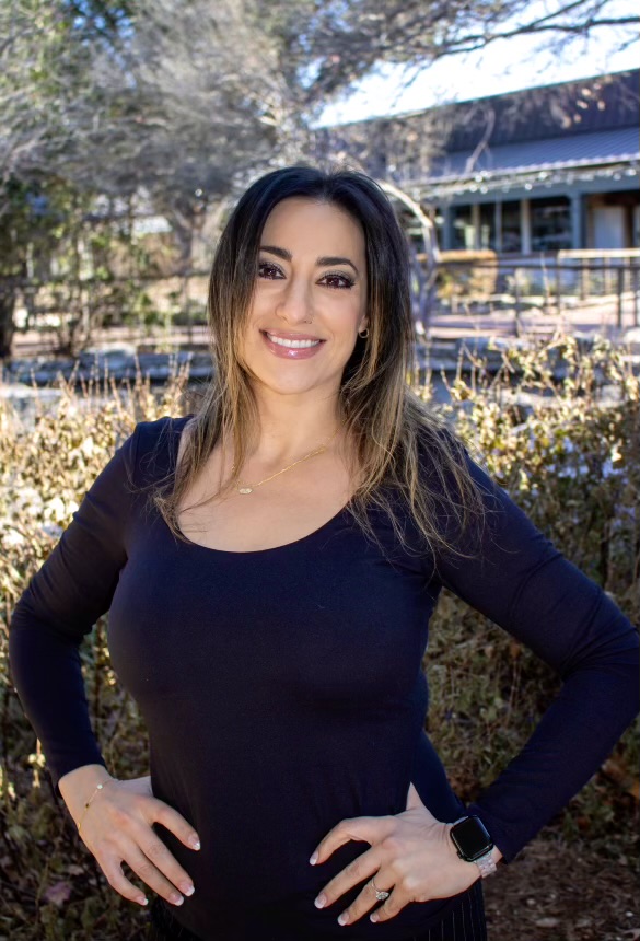 Dr. Sussan Helmick