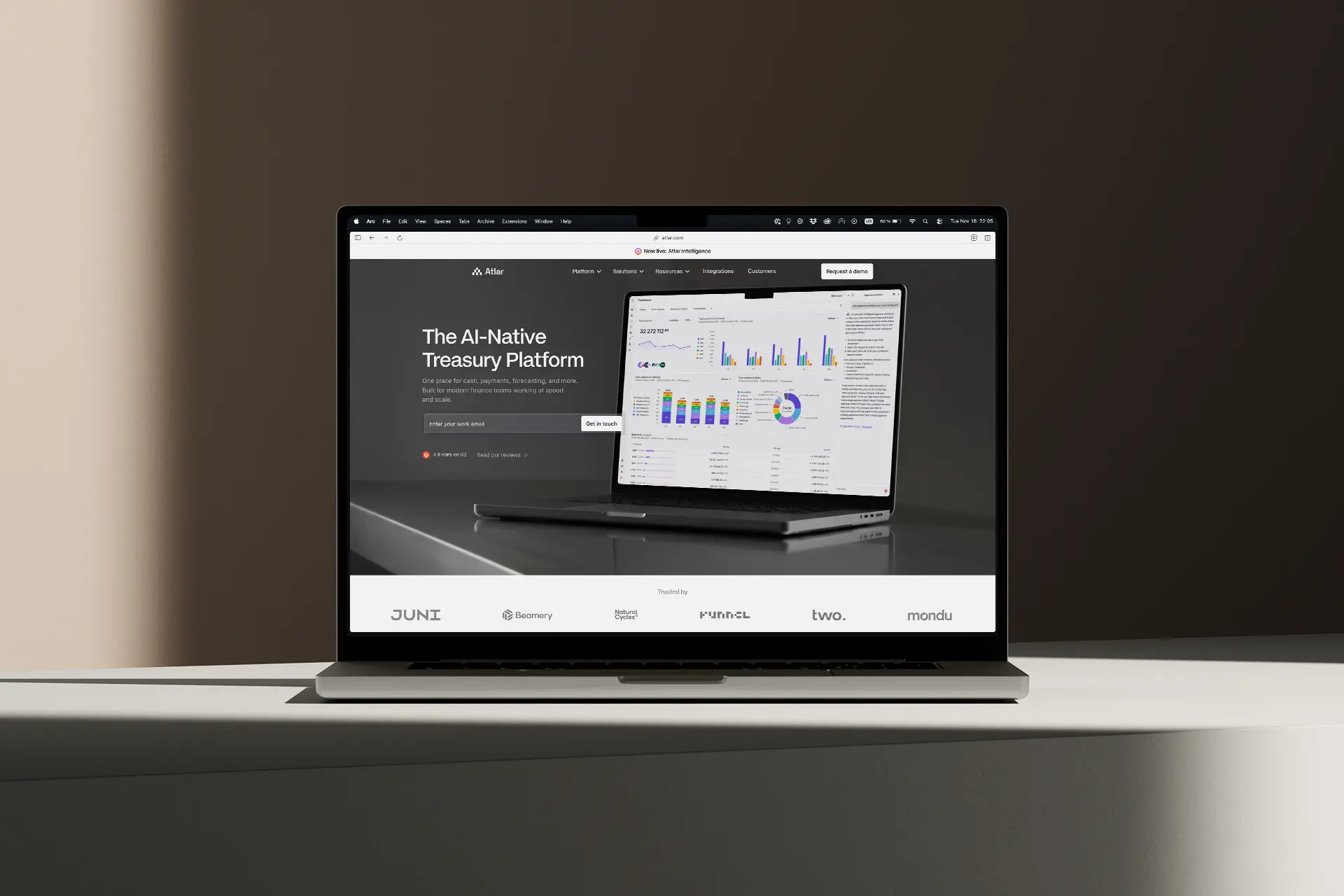 Atlar website home page.