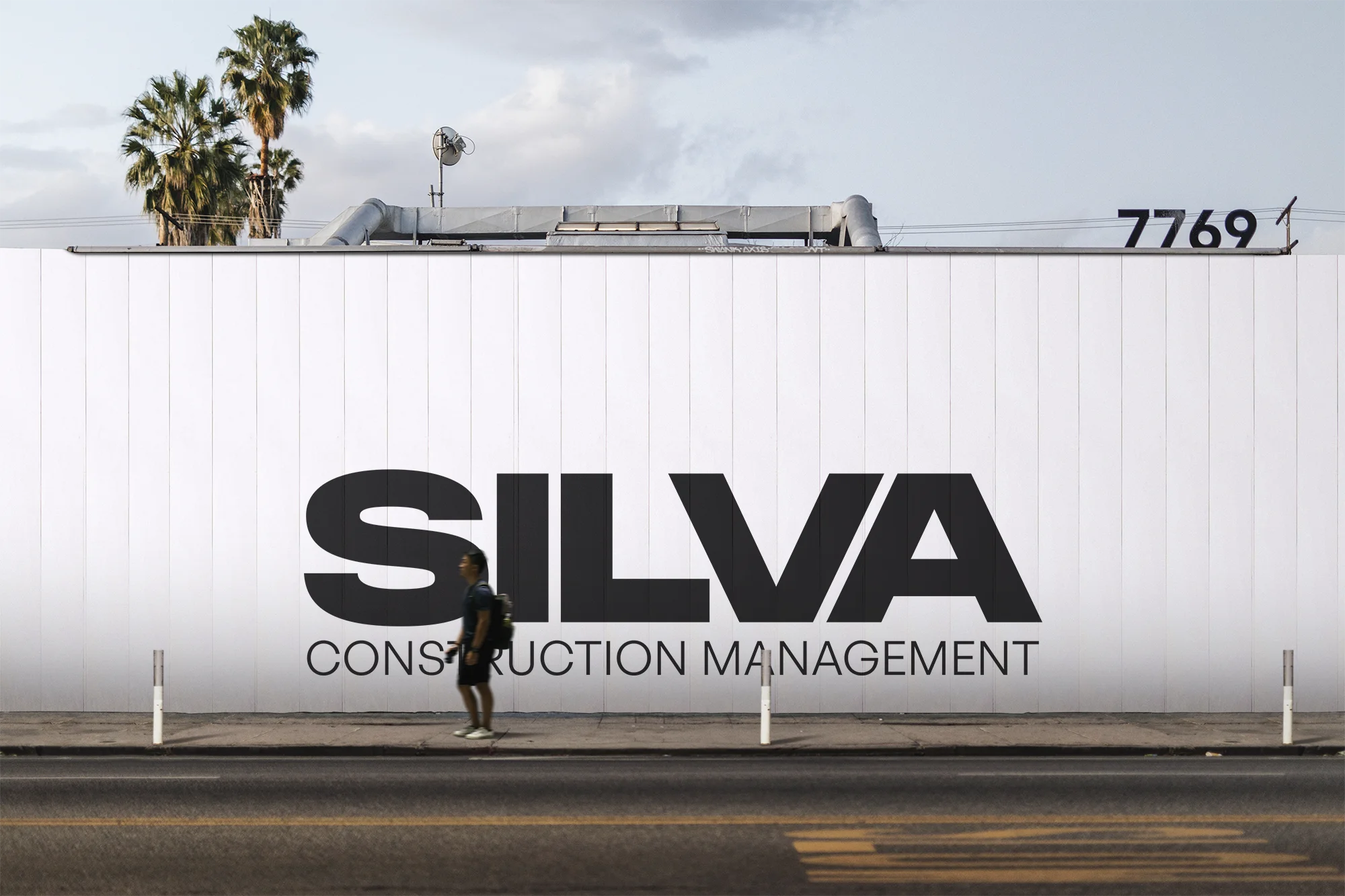 Silva CM alternate logo displayed on a wall.