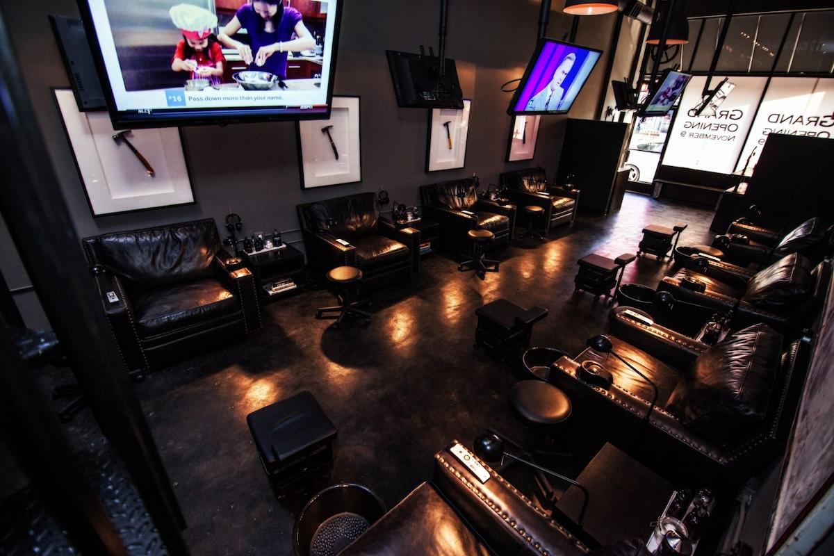 Hammer & Nails franchise interior, Texas