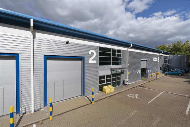 Roller Shutter Spray Painting