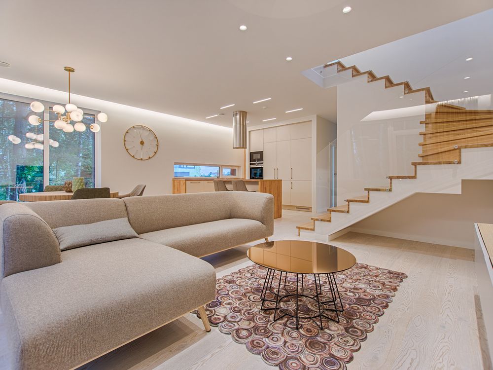 Cozy well-maintained living room interior
