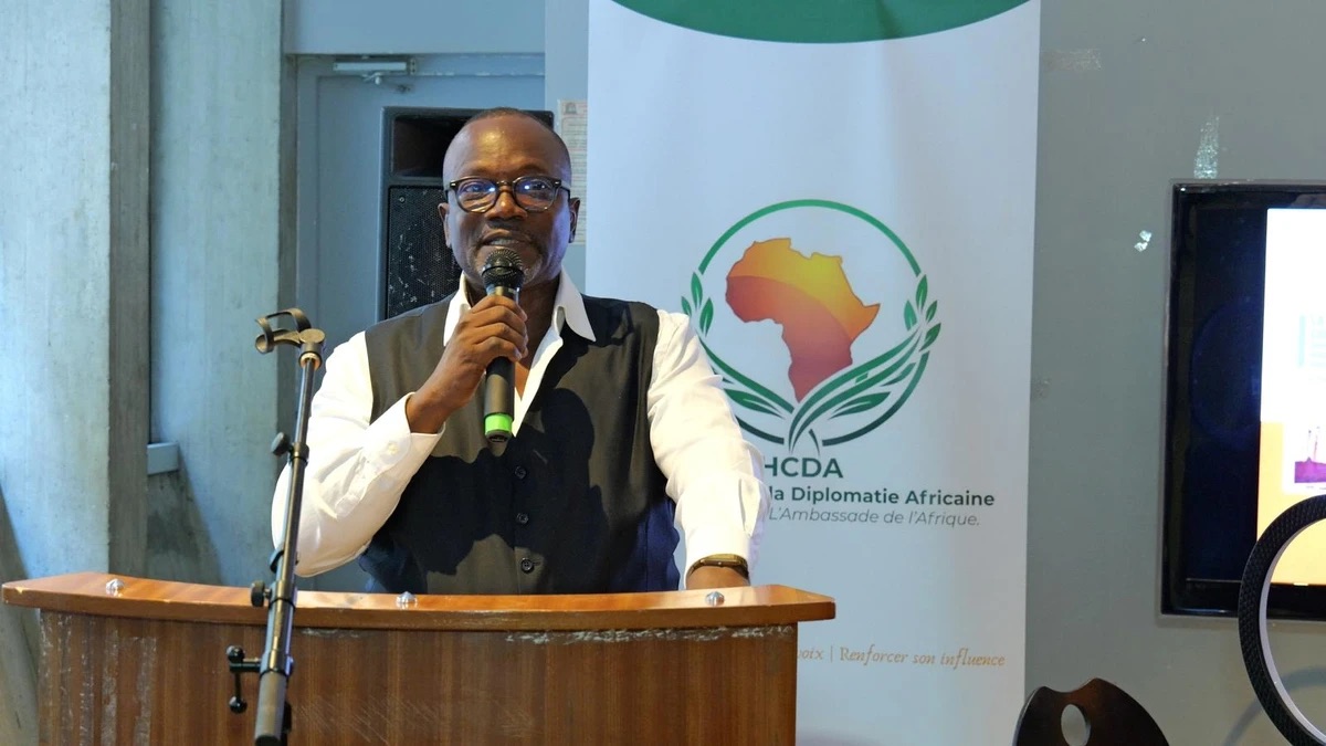 L'ambassadeur Oumar Keïta à la tribune