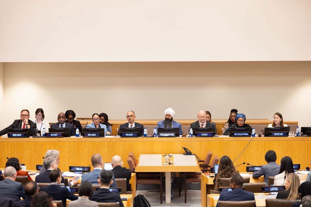 Vue d'ensemble de la réunion de haut niveau du Groupe consultatif ad hoc sur Haïti, avec la délégation haïtienne et les partenaires internationaux, siège de l'ONU, New York