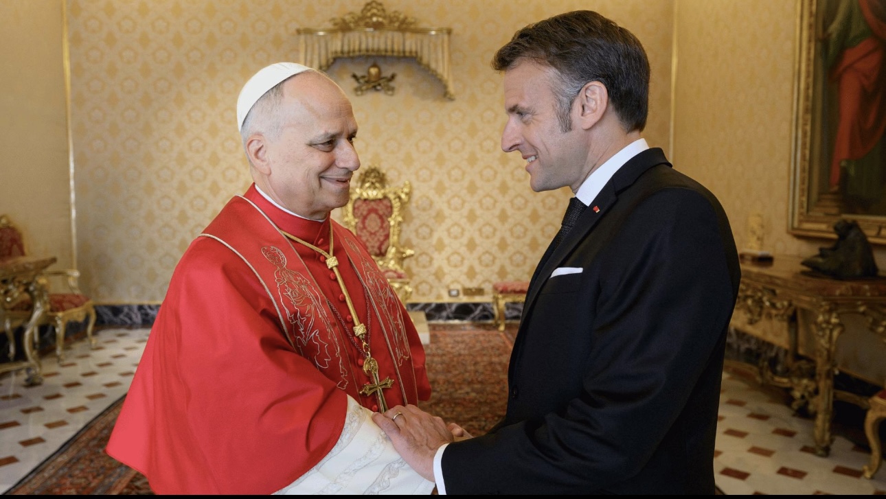 Léon XIV à Paris : les piques diplomatiques du pape au gouvernement français