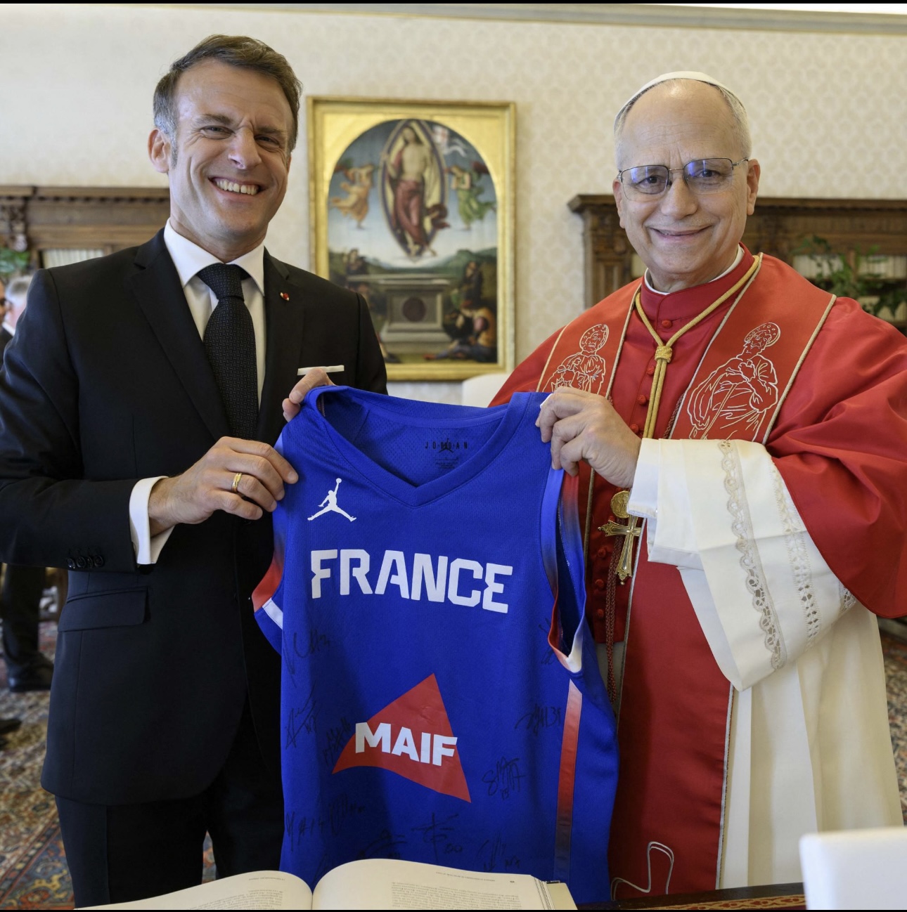 Le pape Léon XIV lors de sa visite en France