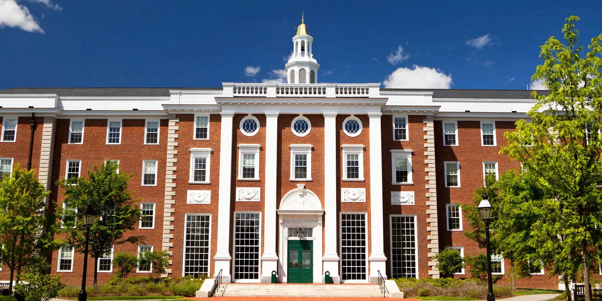 Harvard University: How expensive is studying in the USA?