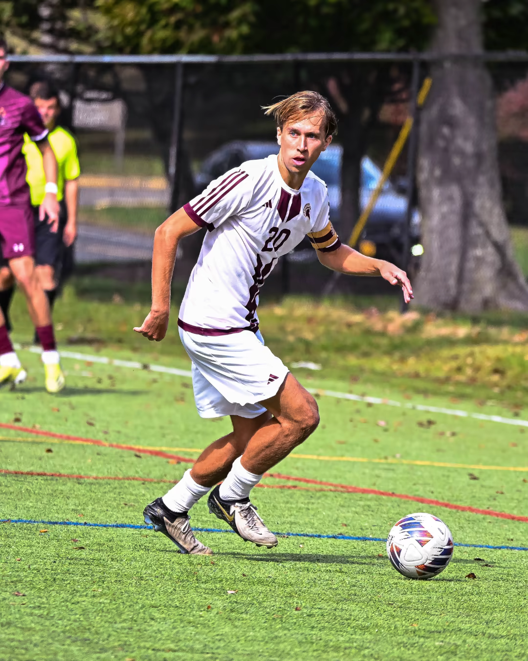Mika Leue controlling the ball during a soccer match