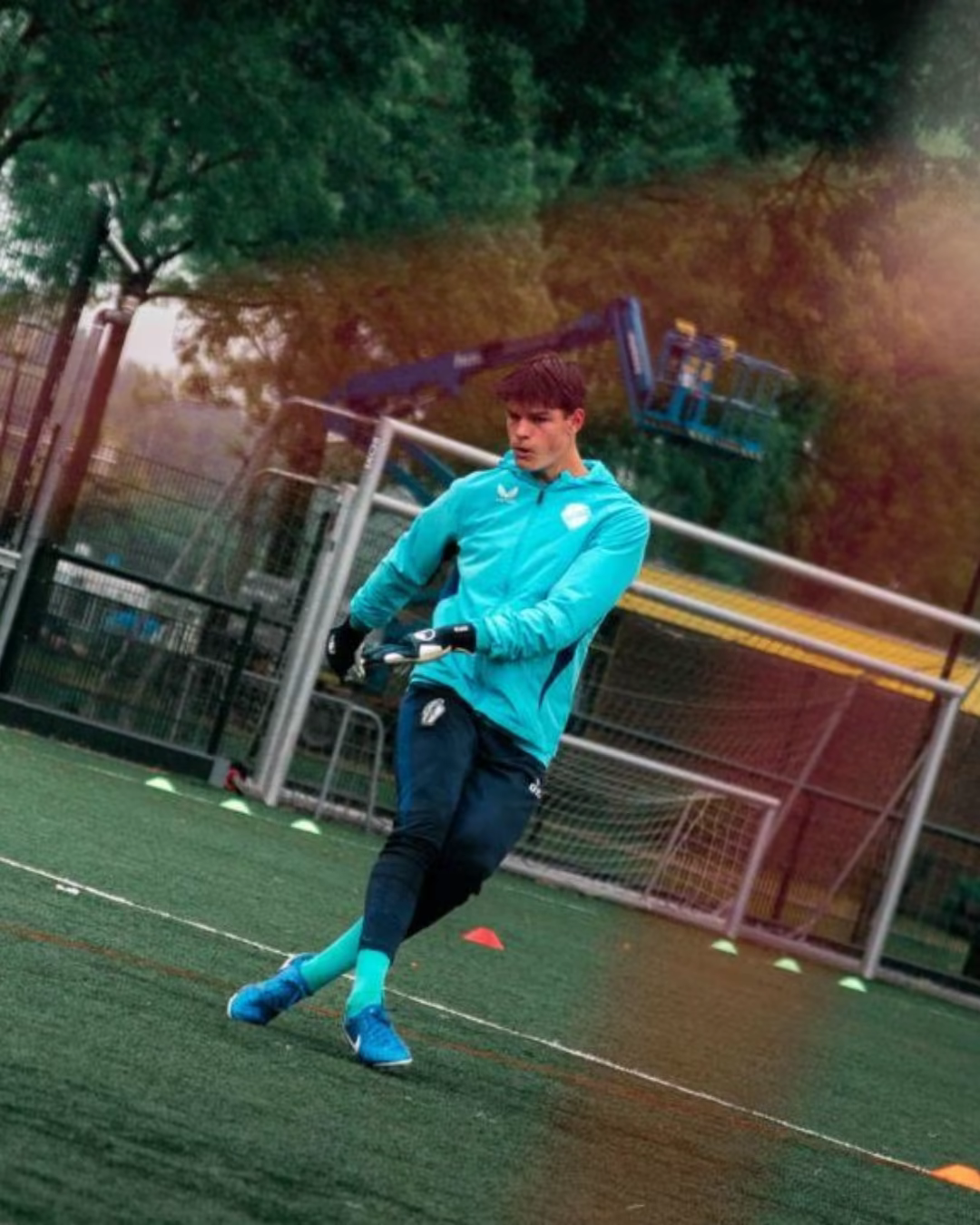Lucas Fijnaut training as a soccer goalkeeper