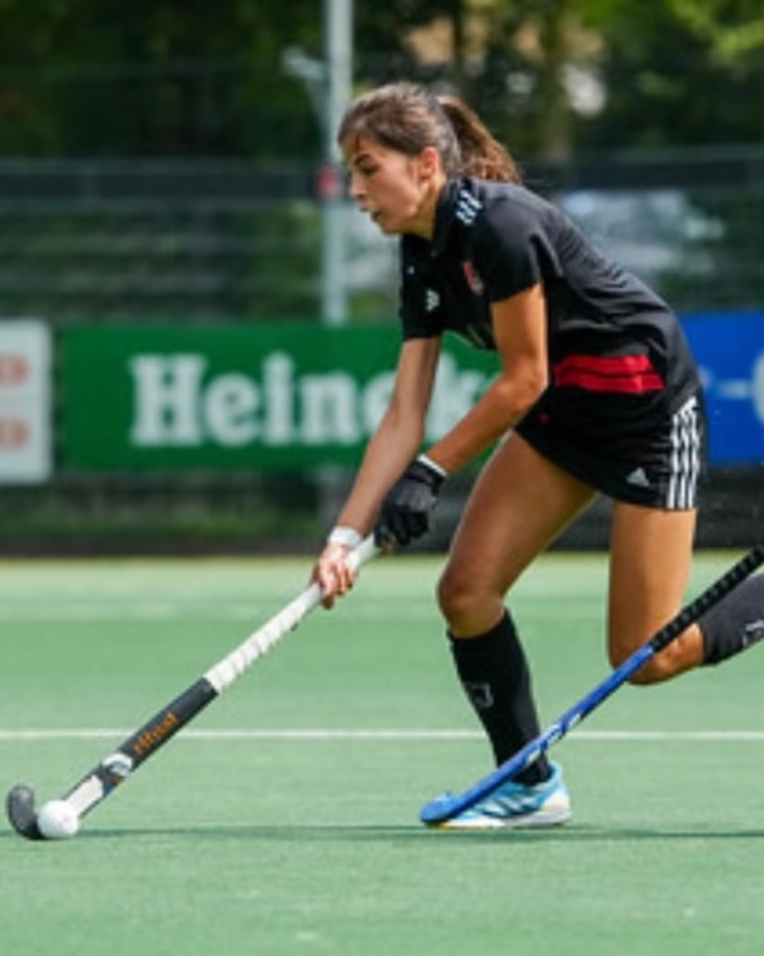 Valerie Raghoebarsing playing field hockey