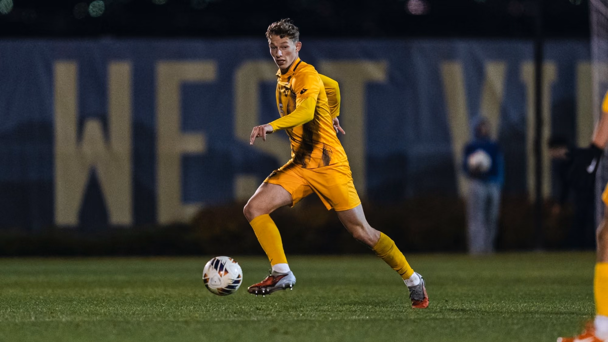 Thijs Veldhorst playing soccer for West Virginia