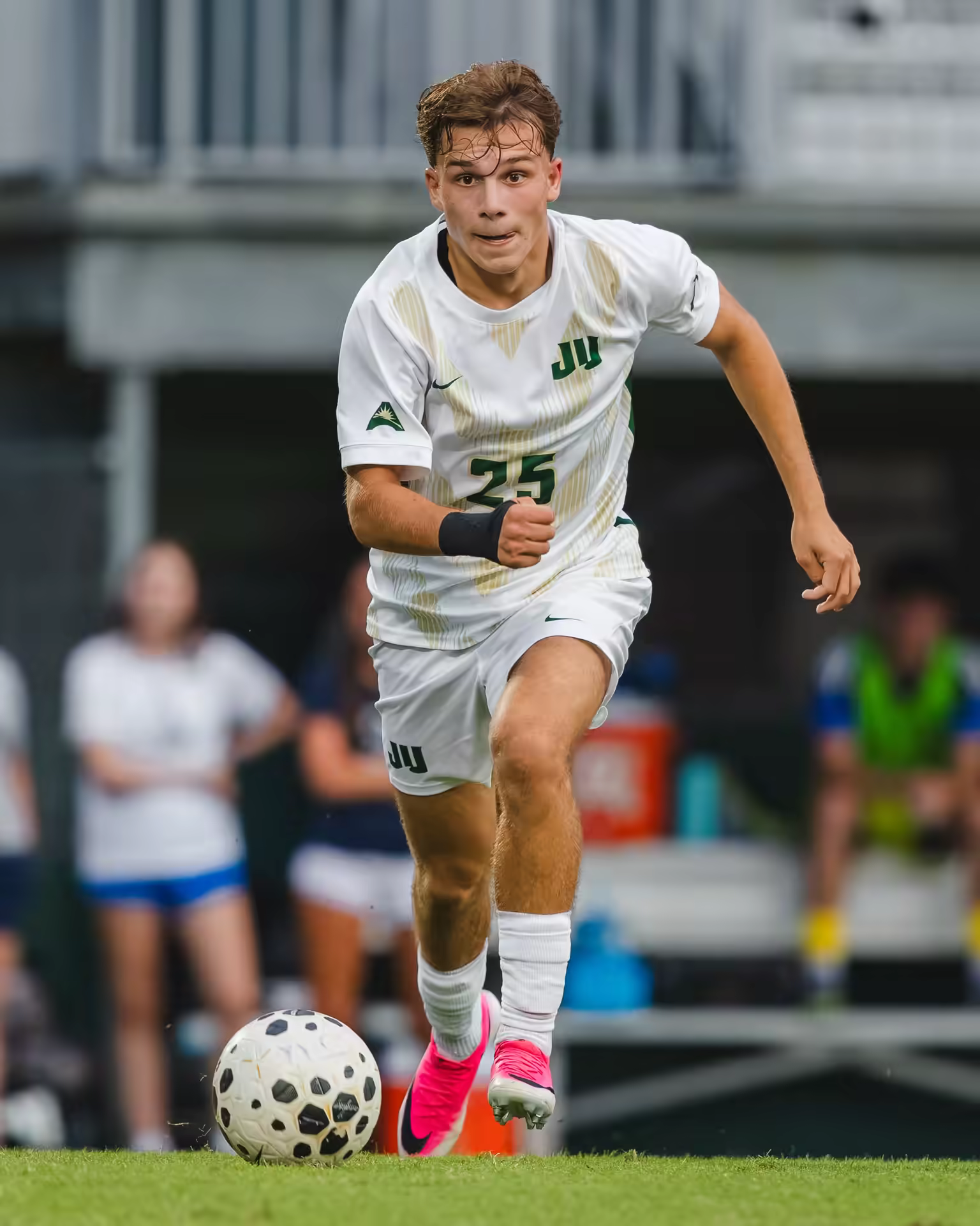 Quinten Koster speelt collegevoetbal voor Jacksonville University
