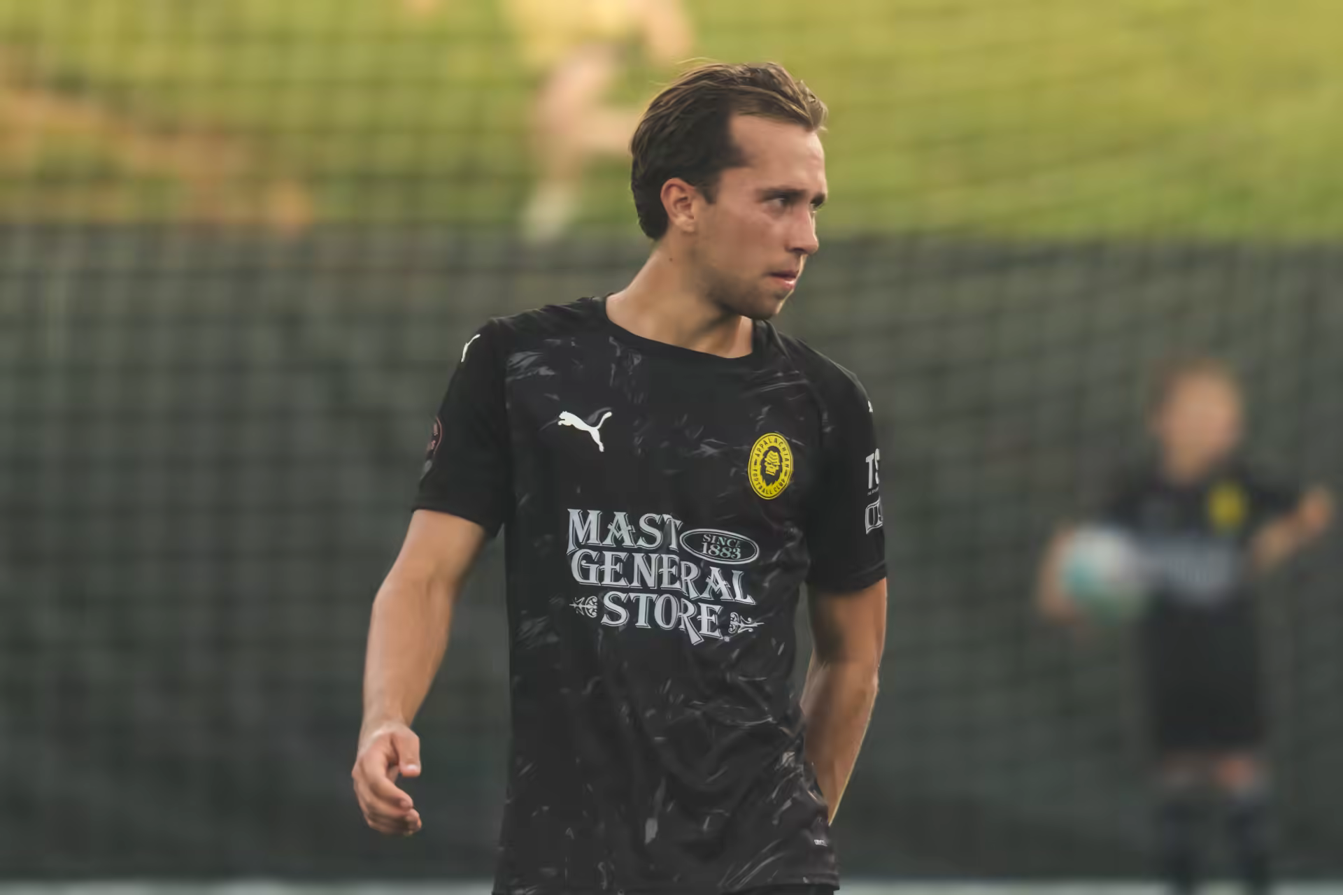 Mika Leue speelt collegevoetbal voor Long Island University