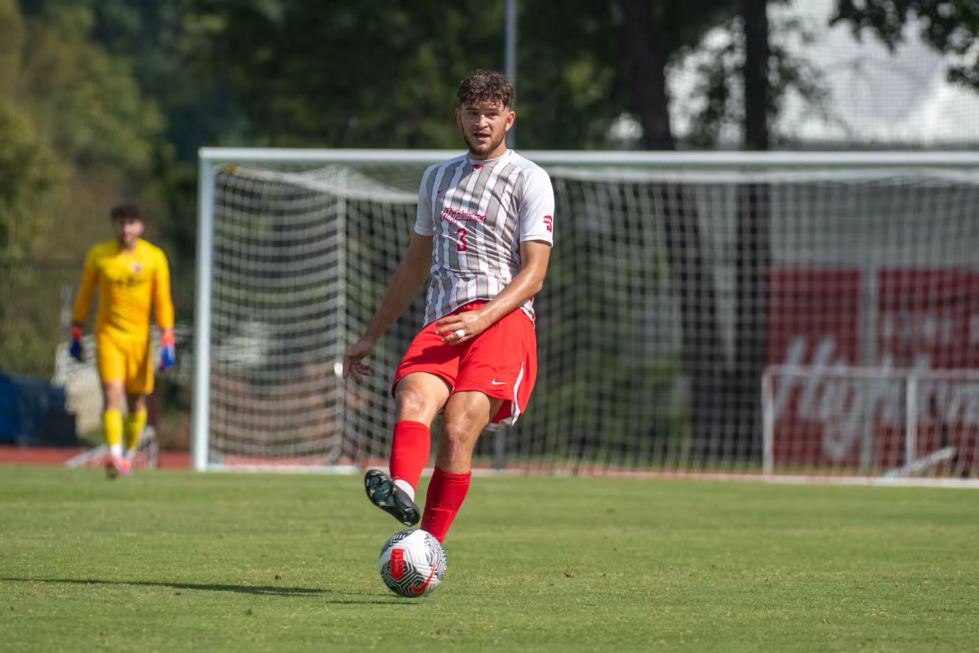 THIJMEN LANSING speelt collegevoetbal voor College of the Desert