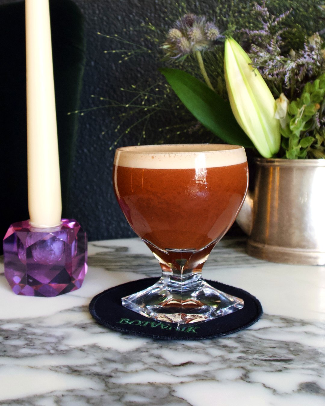 A cocktail at Botaanik