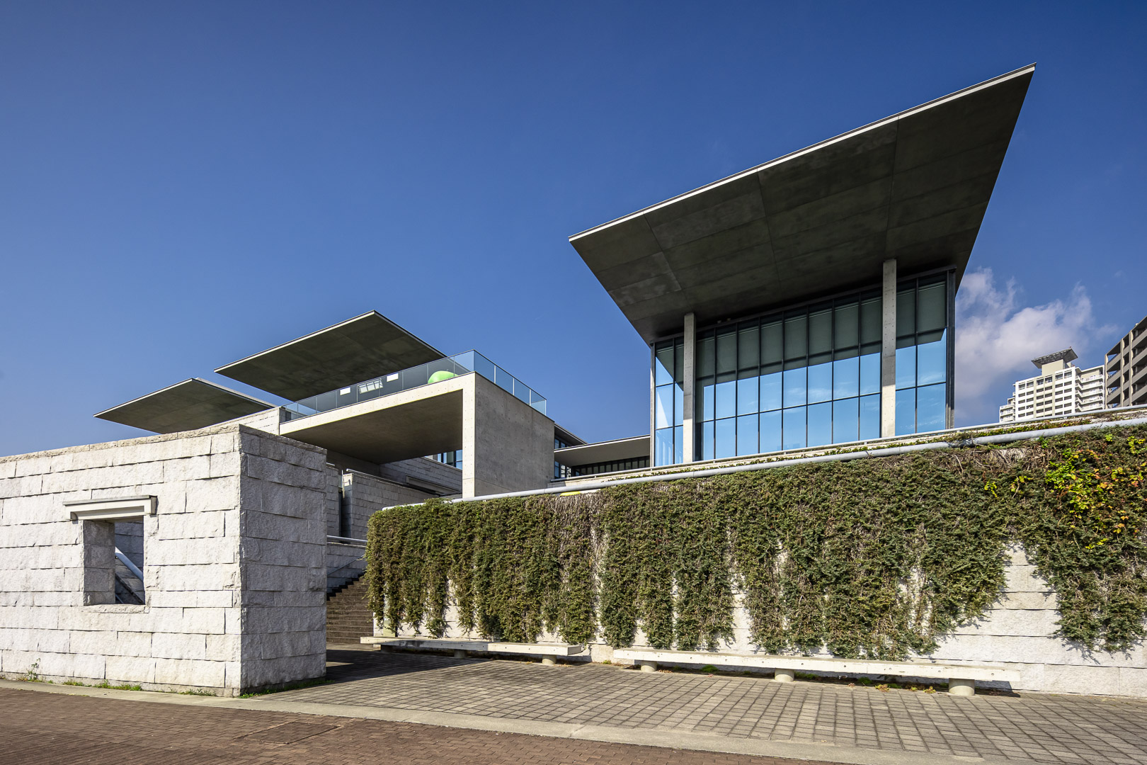 Hyogo Prefectural Museum of Art Shiya Creative Studio