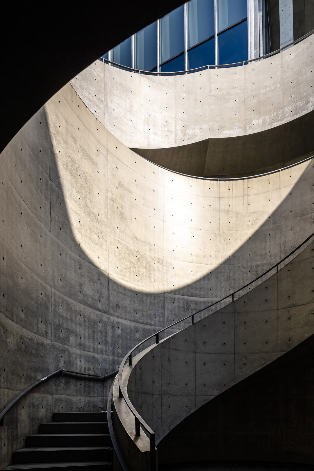Hyogo Prefectural Museum of Art Shiya Creative Studio