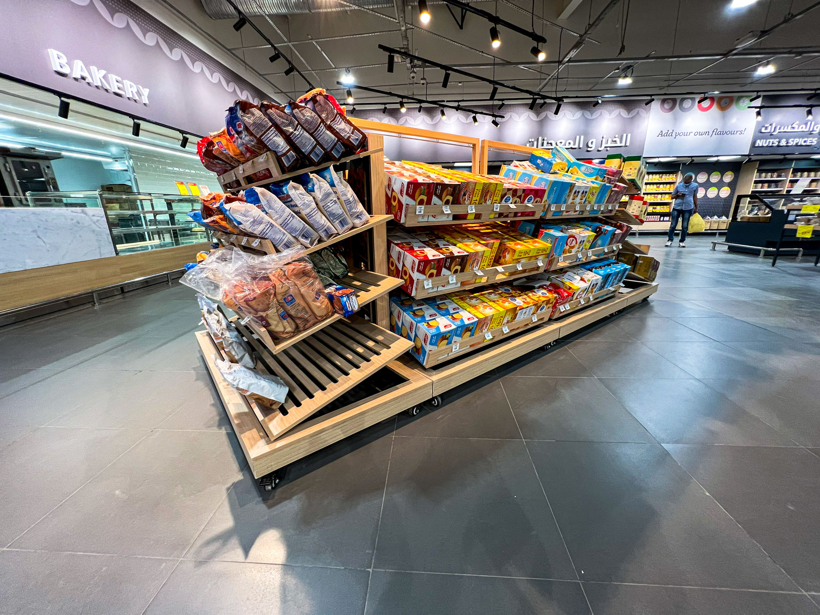 Panda: Multi-Department Store Fit-Out
