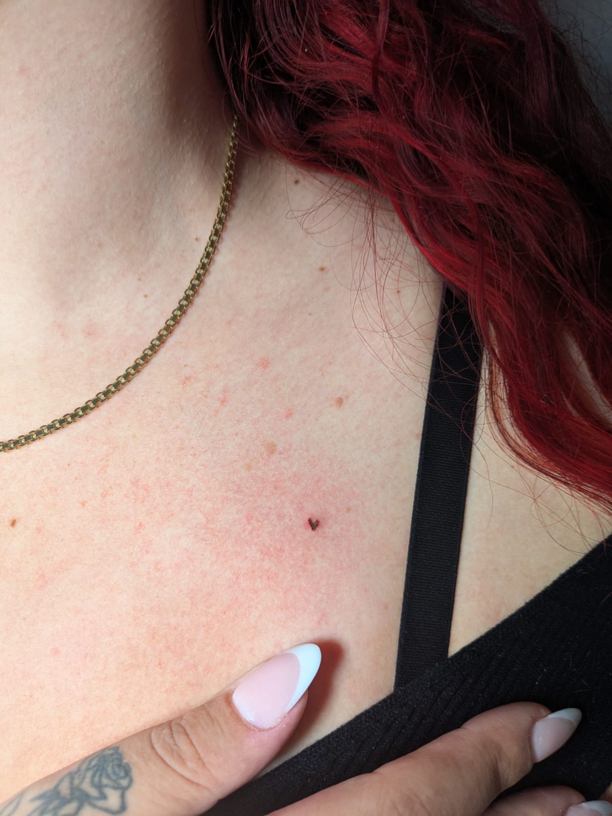 Heart Freckle Detail bei Marino Cosmetics