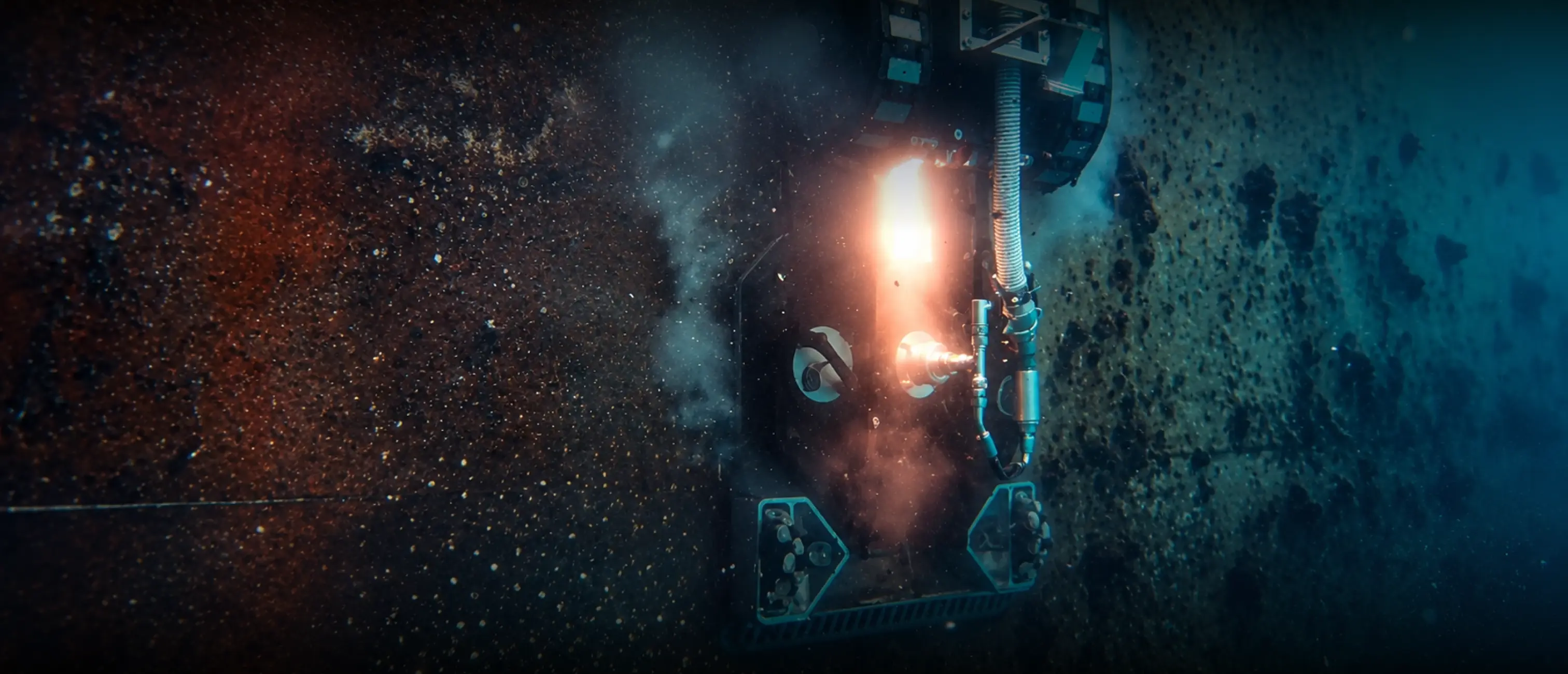 Robot cleaning submerged port infrastructure underwater