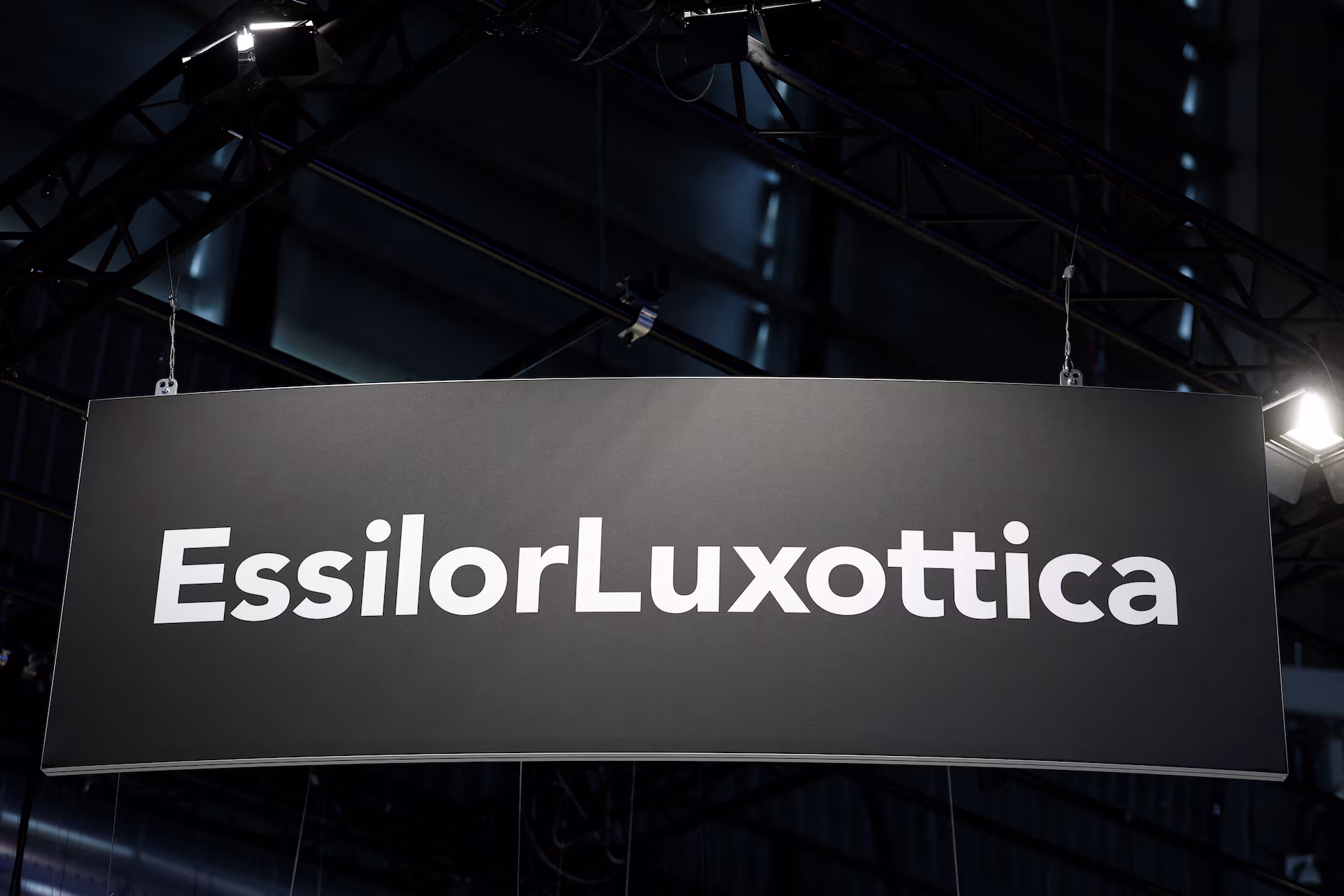 EssilorLuxottica AI glasses. Image source: Reuters