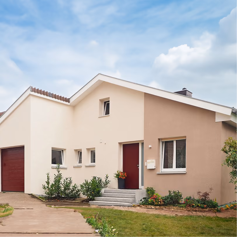 Saniertes Einfamilienhaus mit neuer Fassade