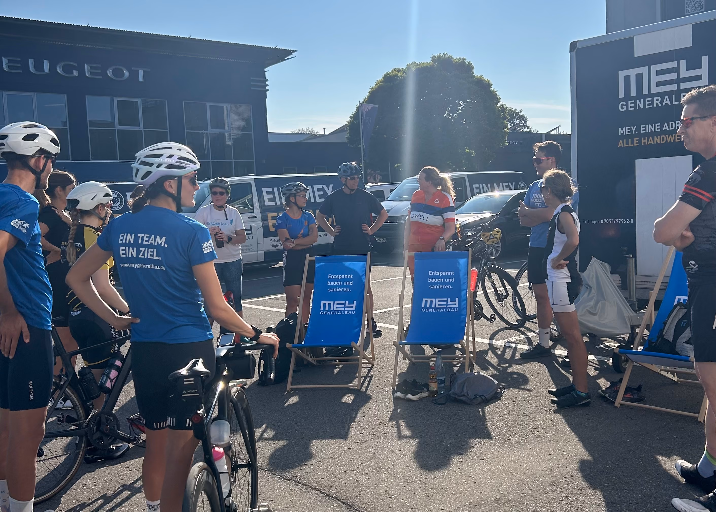 Radgruppe bei den MeyDays, dem kostenlosen Vorbereitungstraining zum Triathlon