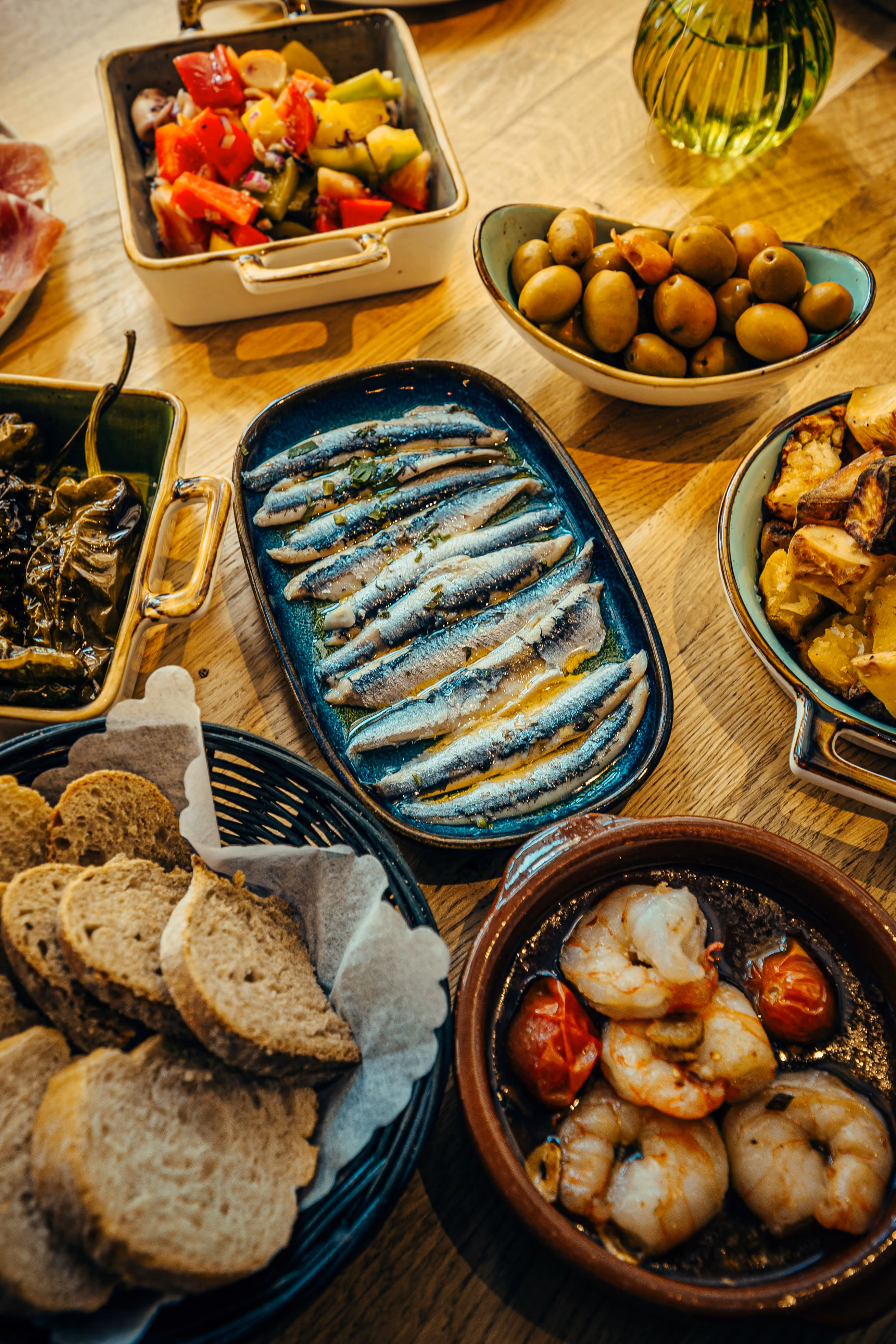 Eingelegte Sardellen mit Knoblauch — Boquerones en Vinagre
