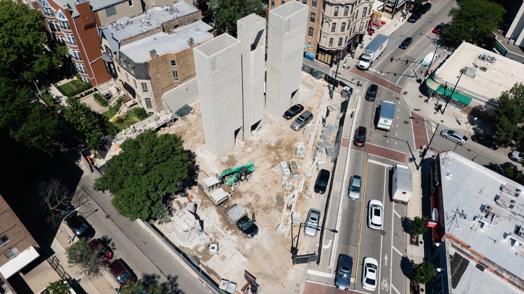 Photograph from the 606 W Wrightwood project.