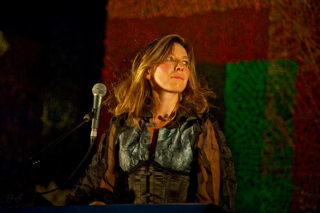 Charlotte Hatherly, musicing mentor