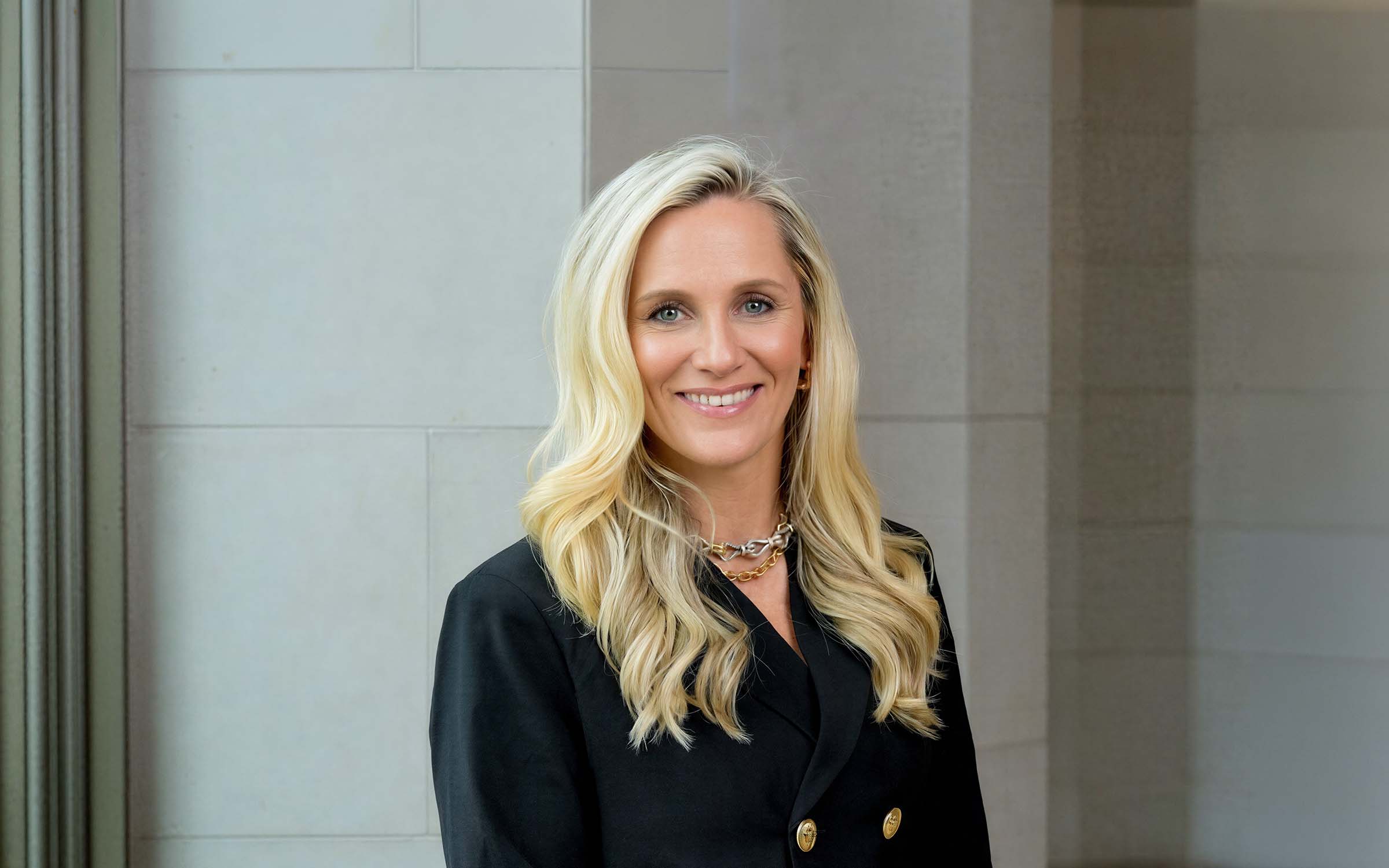 Jennifer Beuerlein headshot, Hammes