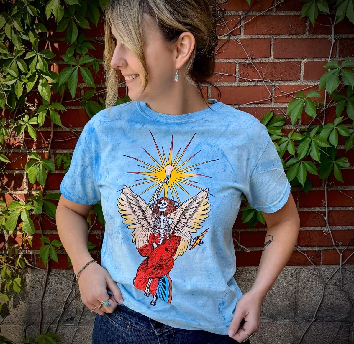 taylor-moore-modeling-the-electric-company-shirt