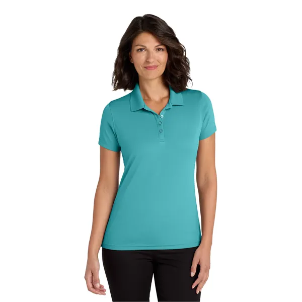 polo-shirt-model
